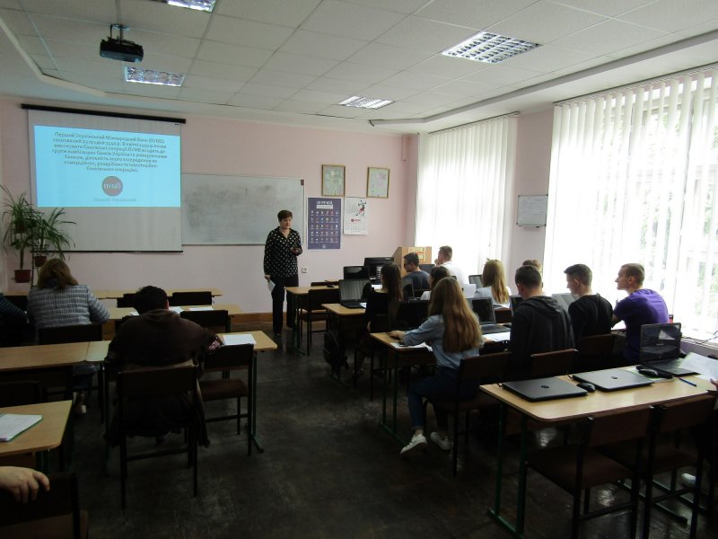 IMG3279180518